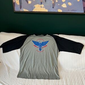 XXL Under Armor loose fit baseball style shirt. 3/4 length sleeves.